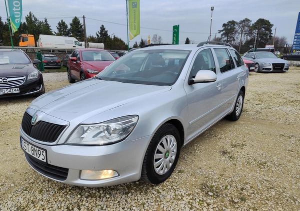 Skoda Octavia cena 19900 przebieg: 297000, rok produkcji 2012 z Pieszyce małe 277